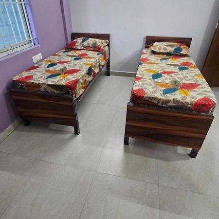V2 Rooms Бенґалуру Екстер'єр фото