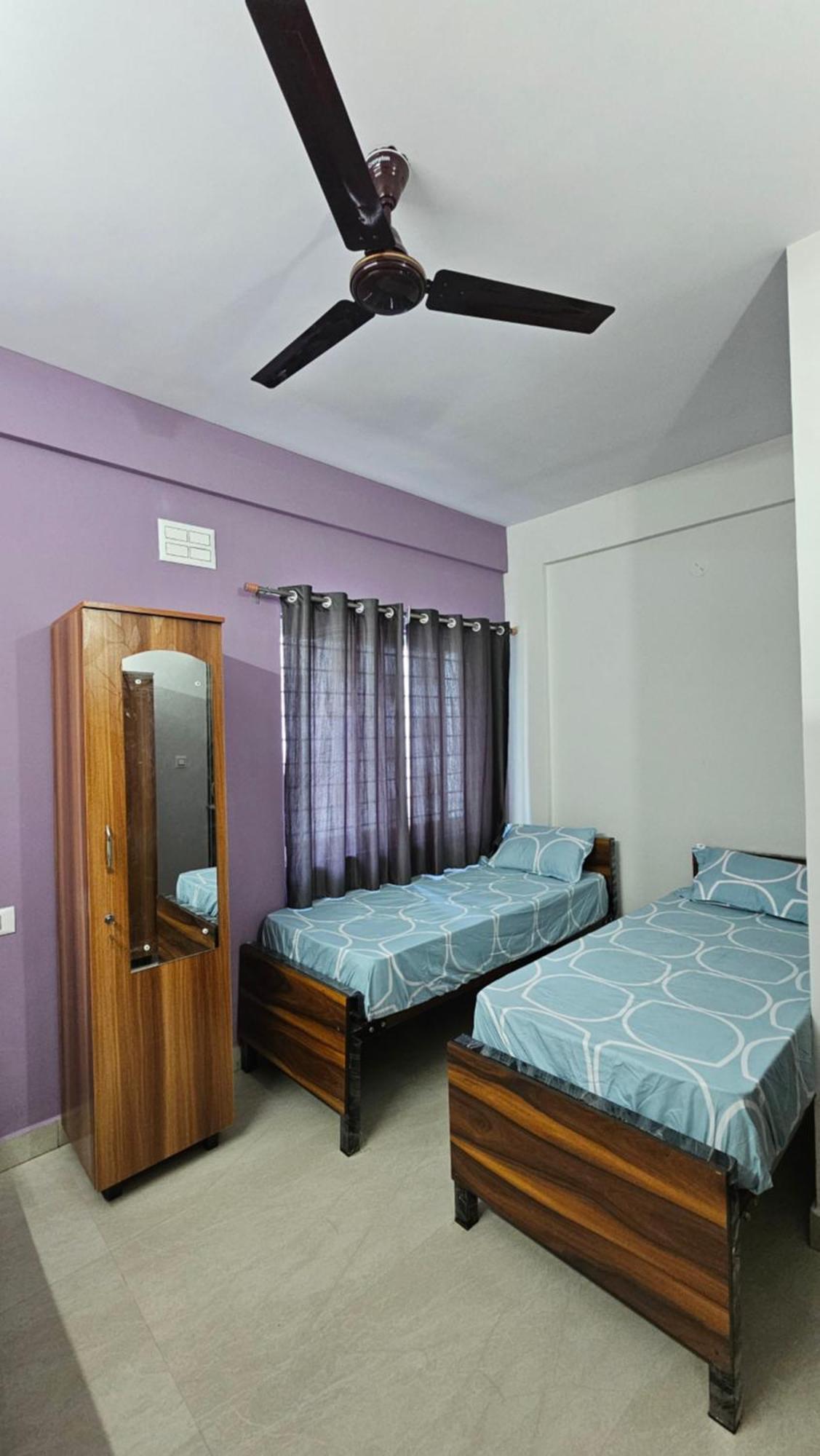 V2 Rooms Бенґалуру Екстер'єр фото